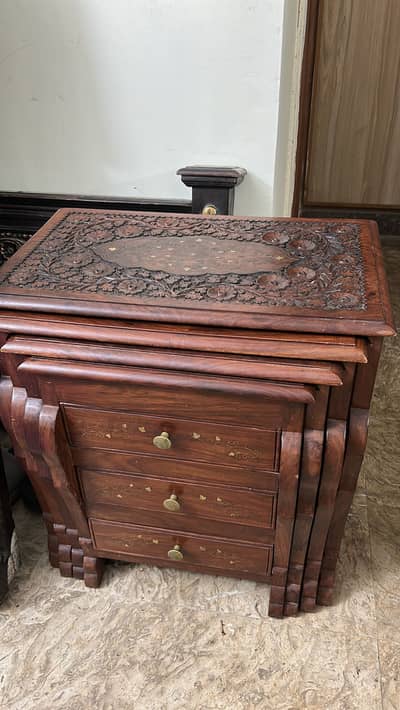 4 table set