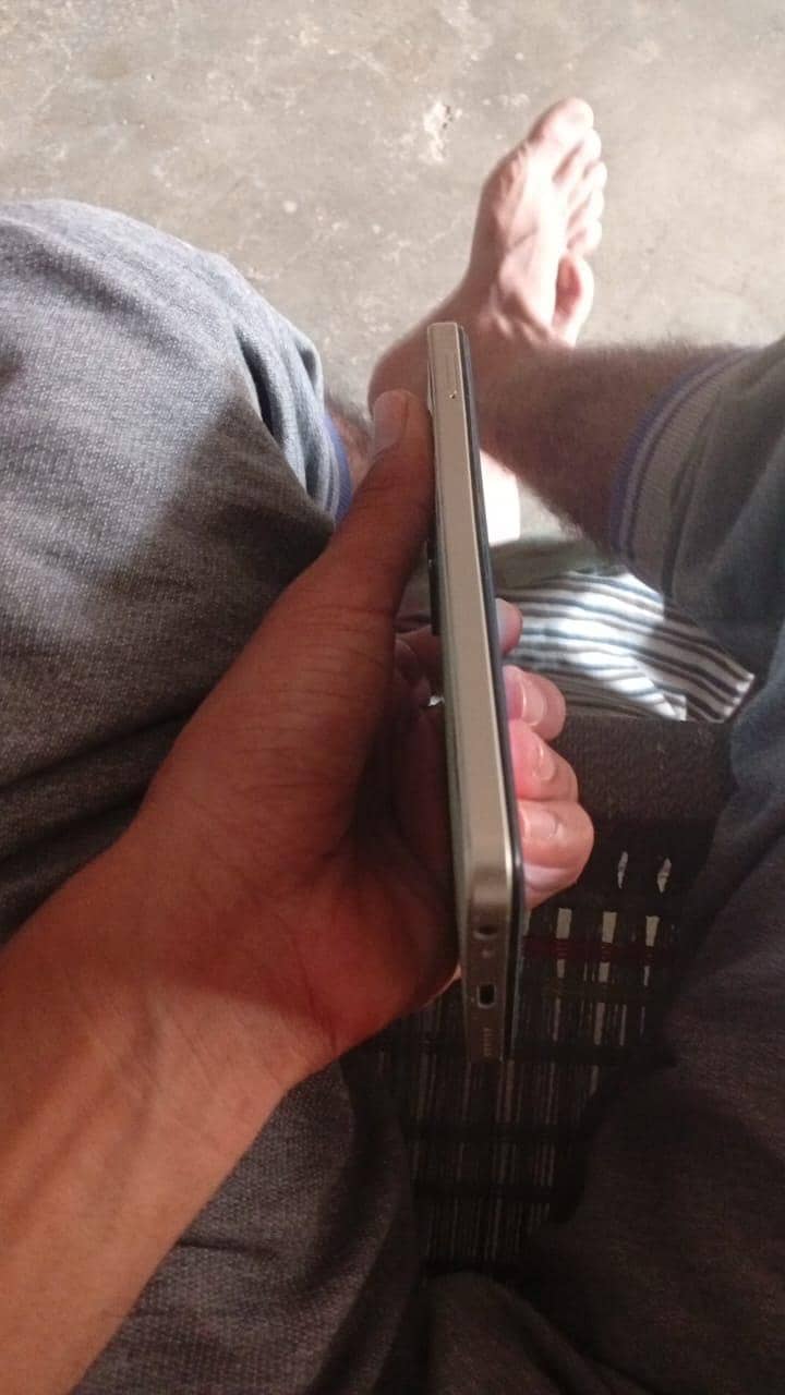 Tecno Phantom Ultimate 0