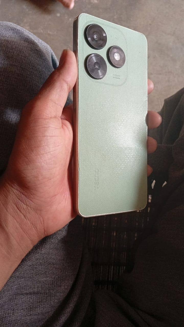 Tecno Phantom Ultimate 3