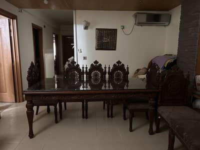 Dining table 8 chairs