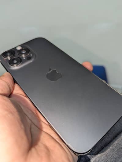 Apple iPhone 16 Pro Max jv