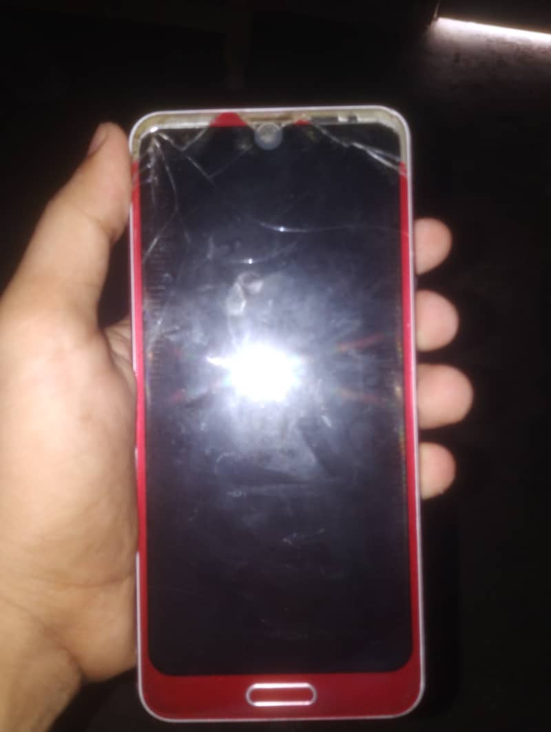 Sharp Aquos R2 0
