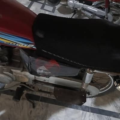 Honda 125 lush