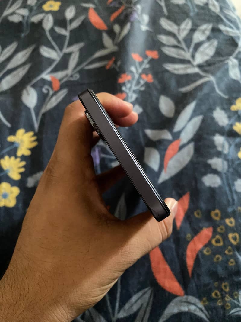 Realme Note 60 5