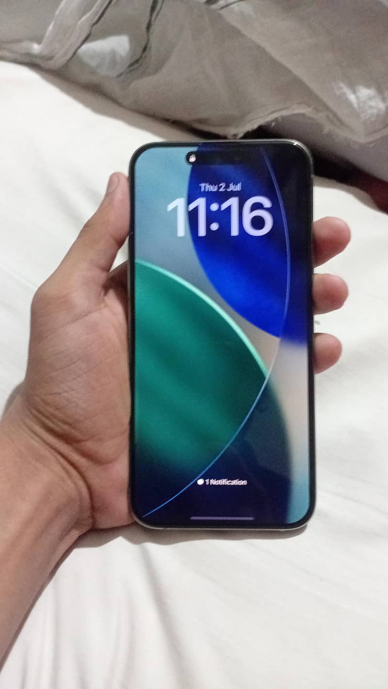 Apple iPhone 15 Pro Max 0