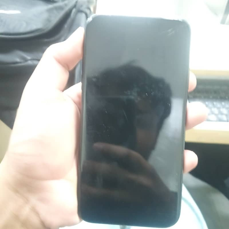 Apple iPhone XR 5