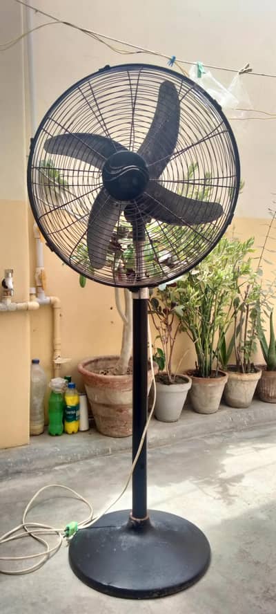 2nd hand Pak Fans Pedestal Fan Rs. 6000