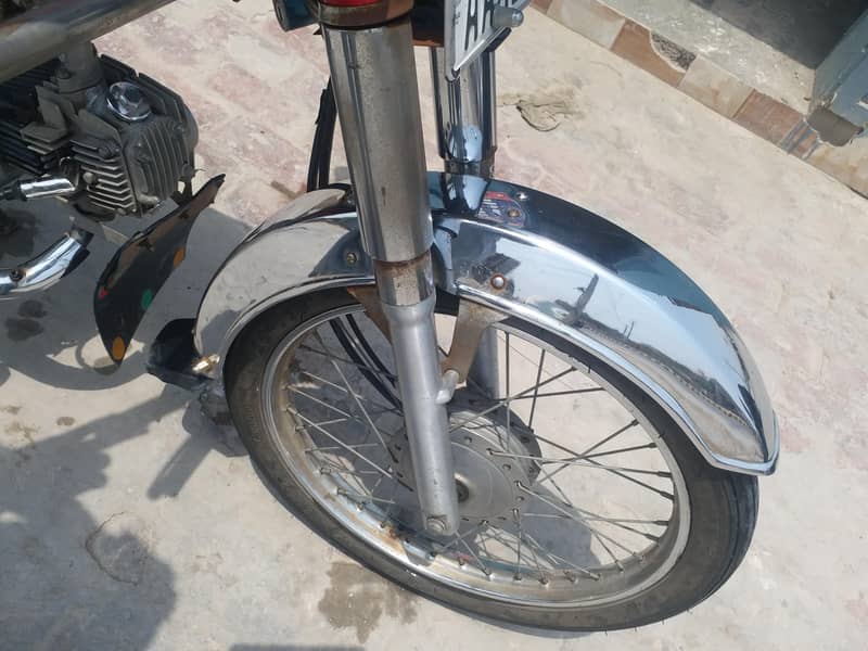 United 70cc 1