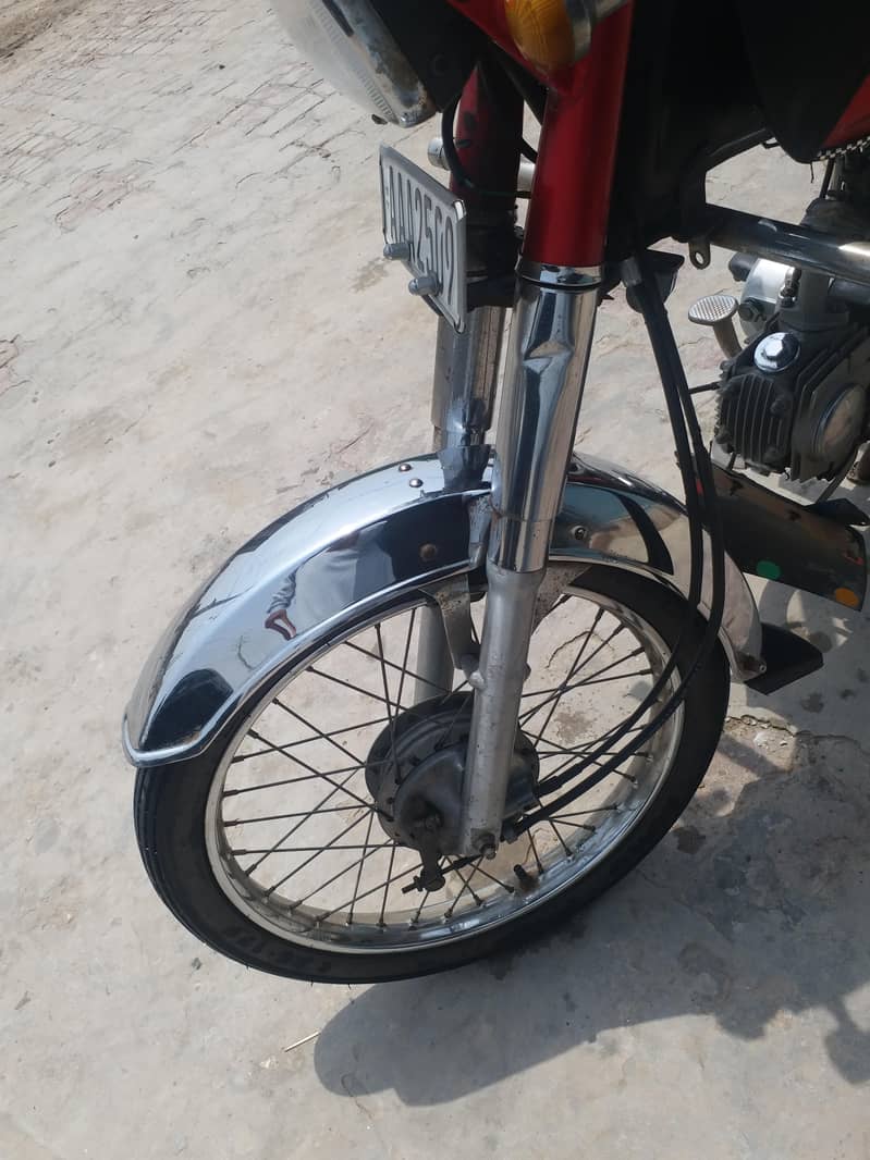 United 70cc 16