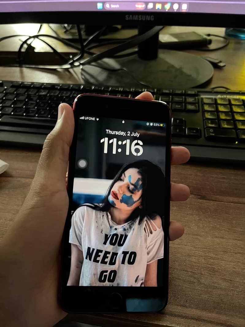 Apple iPhone 8 Plus 3