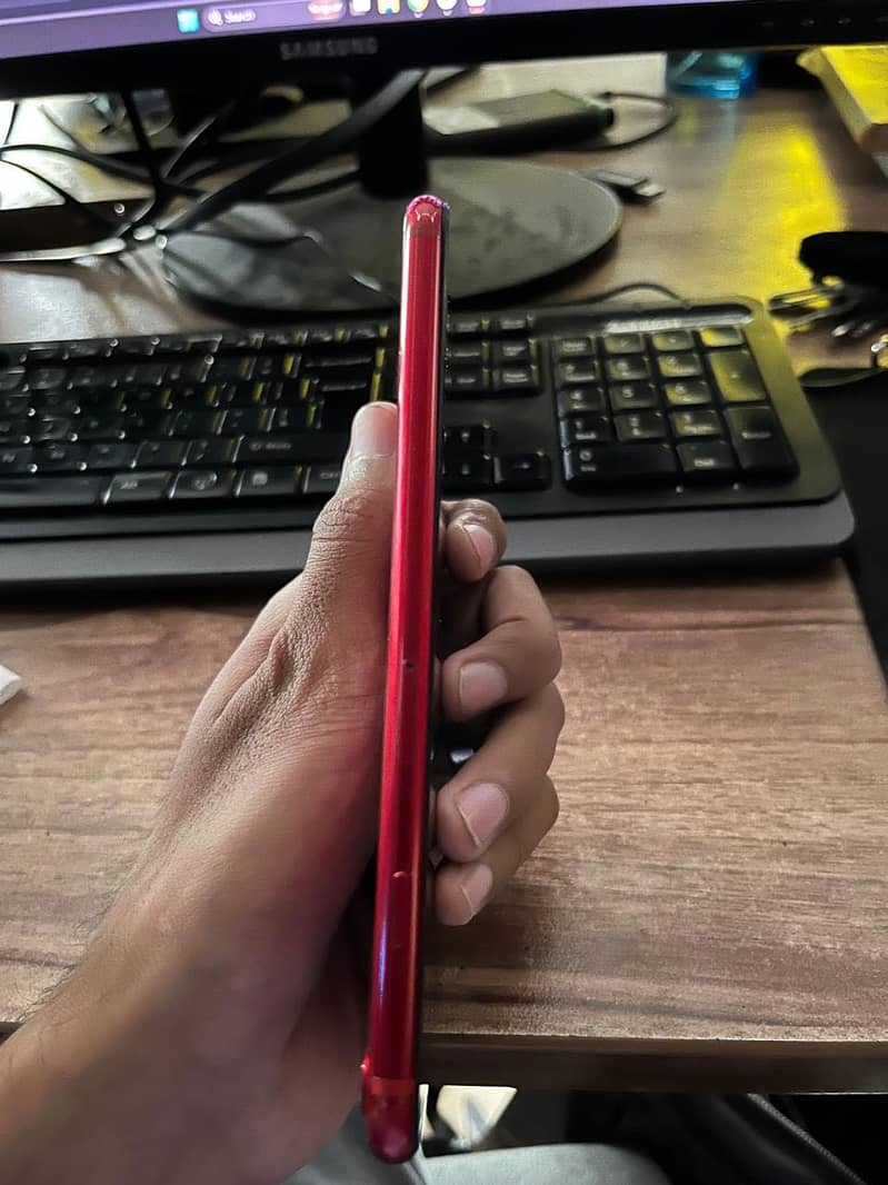 Apple iPhone 8 Plus 4