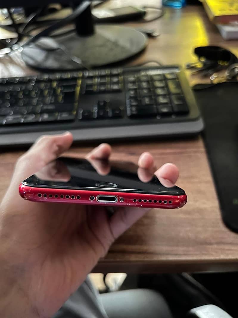 Apple iPhone 8 Plus 5