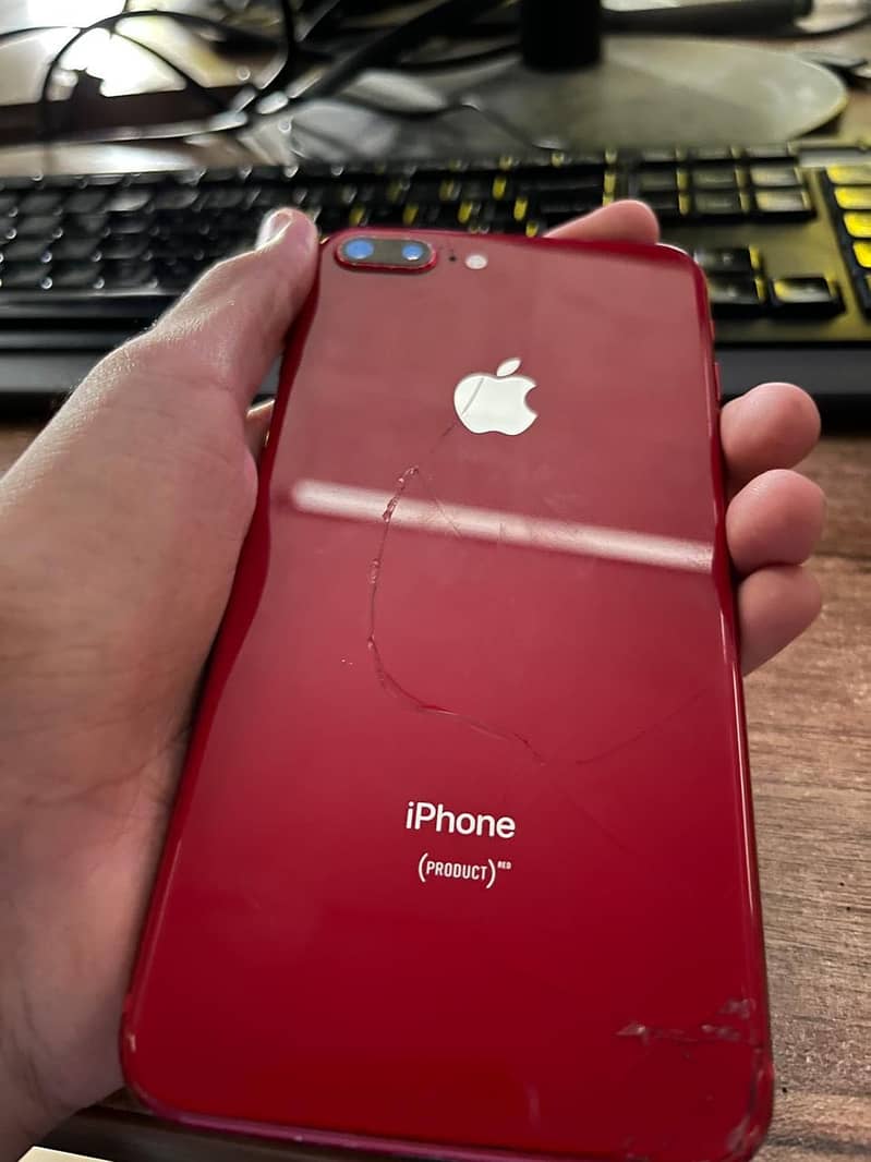 Apple iPhone 8 Plus 6