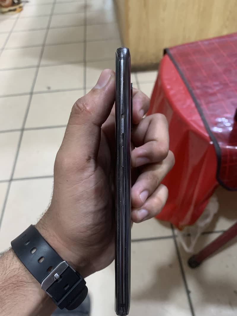 One Plus 7 Pro 1