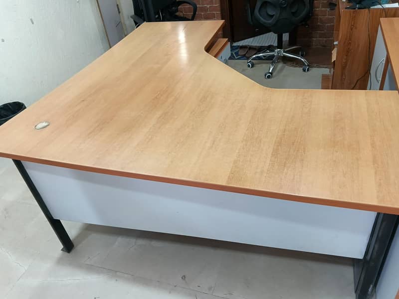 Executive Table  For Office 3