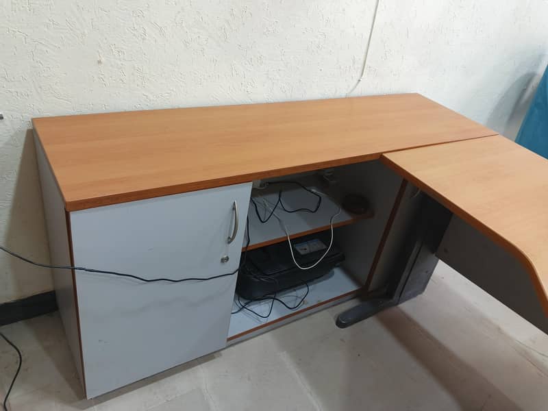 Executive Table  For Office 4