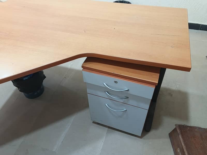 Executive Table  For Office 5