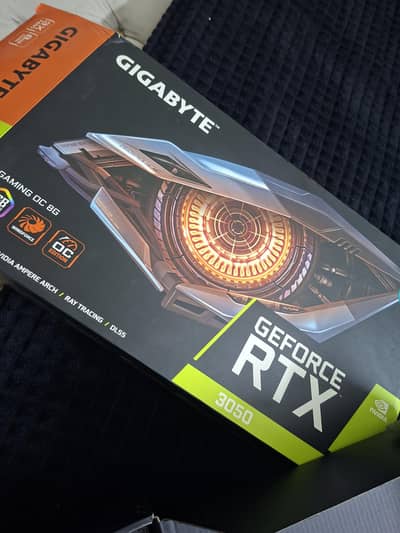 Gigabyte Rtx 3050 8gb trio Fan rgb OC edition
