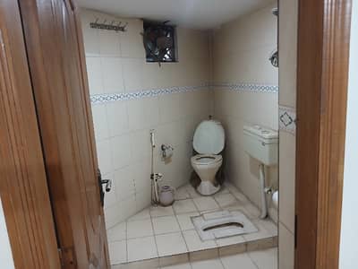 12 marla upper portion at education town near mustafa town