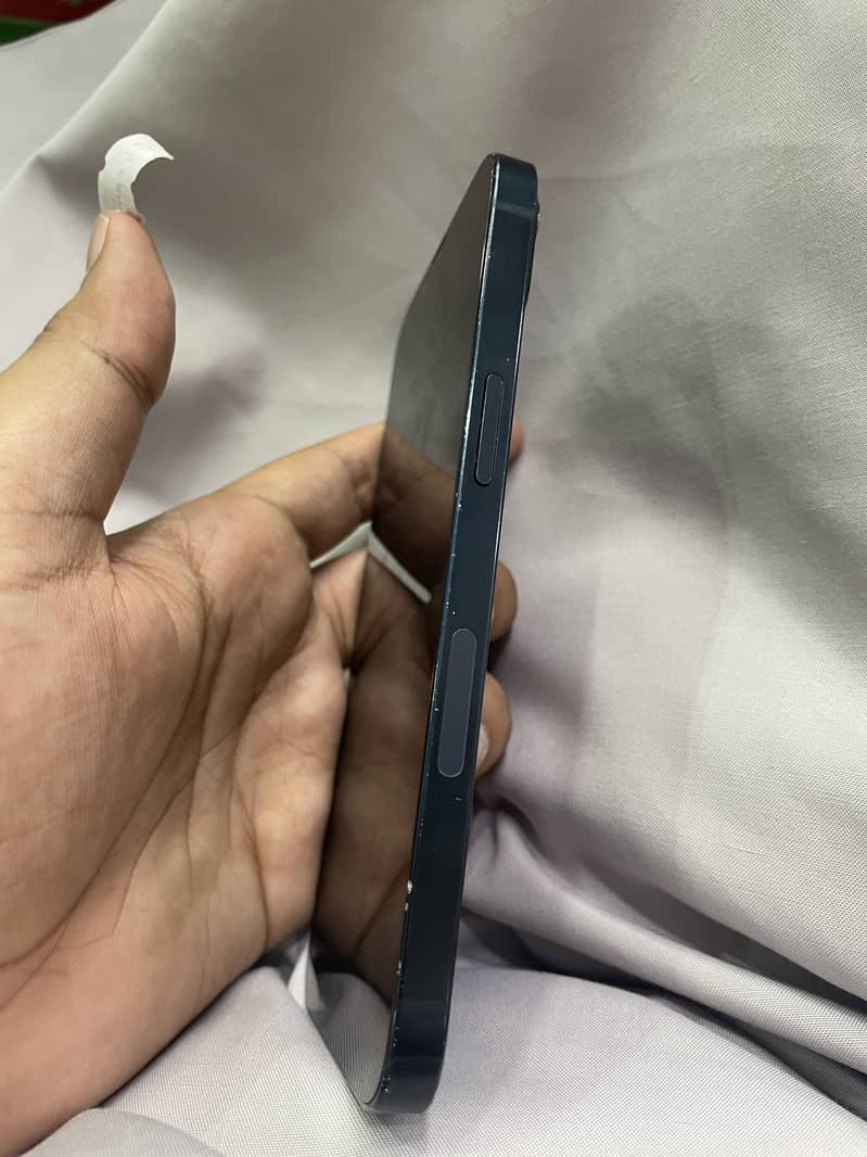 Apple iphone 13 1