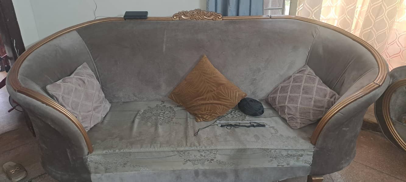 sofa set with dewan 1