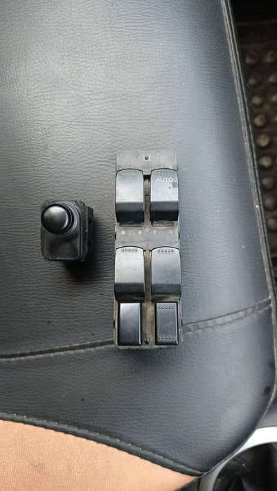 Swift door panel