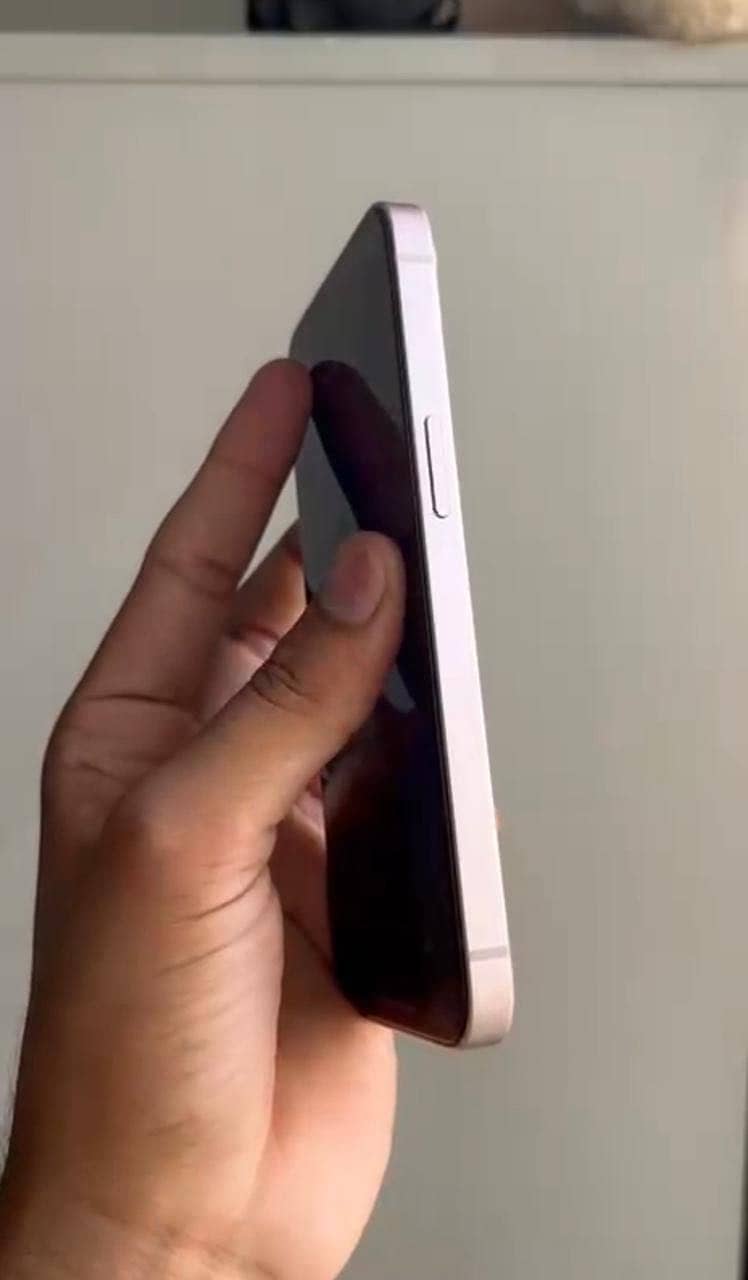 iPhone 13 1