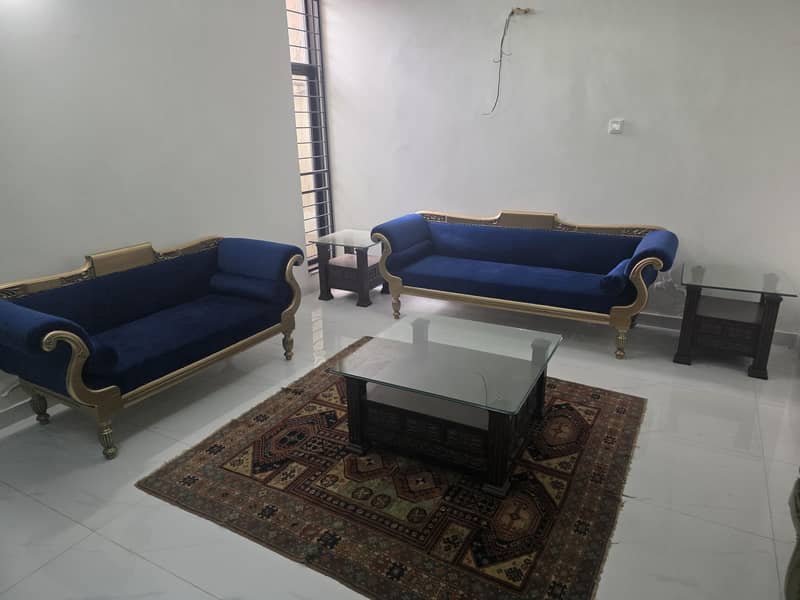 Sofa Set and Tables 0