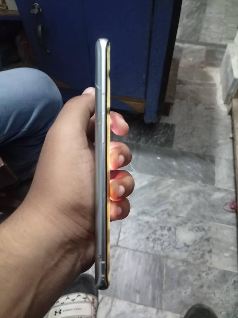 One Plus 9 Pro 4