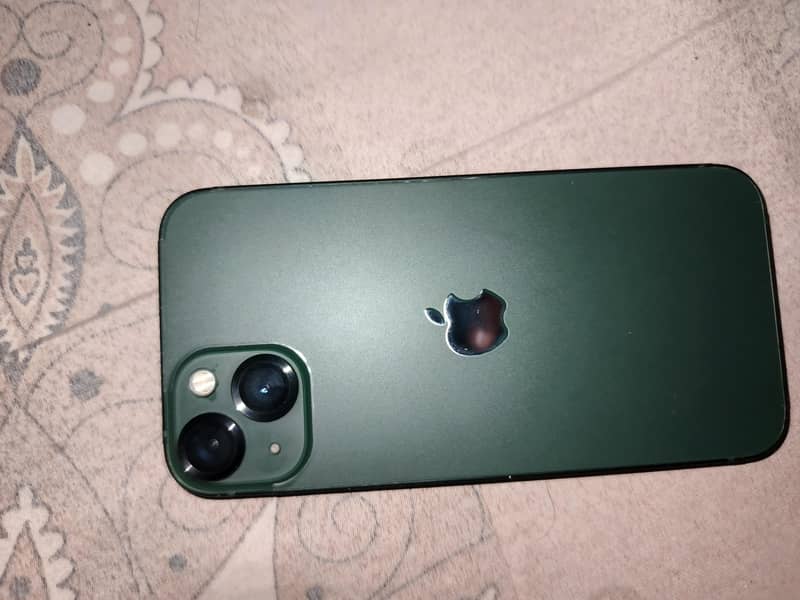 Apple iPhone 13 0