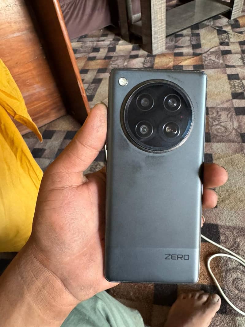 Infinix Zero 40 0