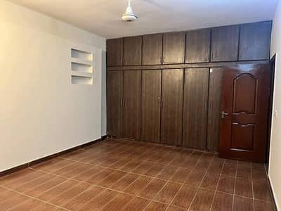 4 BED HOUSE AVAILABLE FOR RENT IN ASKARI 11 LAHORE CANTT