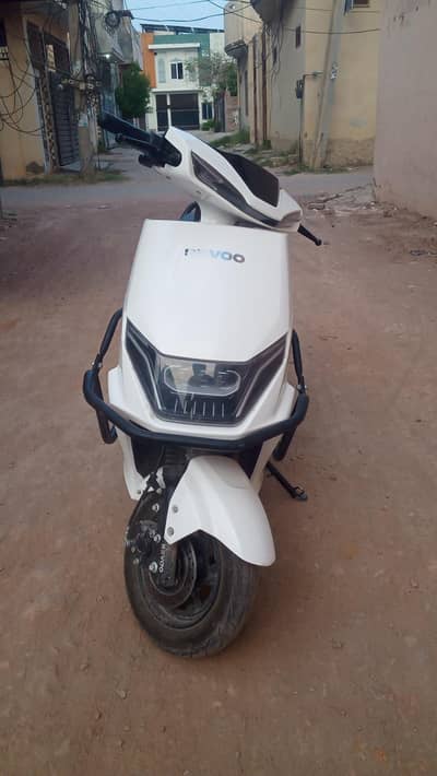 revoo c32young scooty for sale