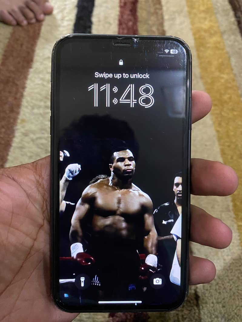 Apple iPhone 11 0