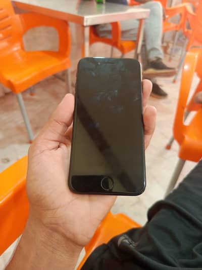 Apple iPhone SE