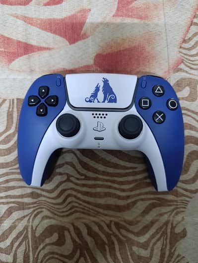 Dualsence God of War  limited edition controller NEW