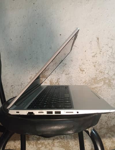 MOUSE: Intel core i5 10th gen 8 ram SSD 256
