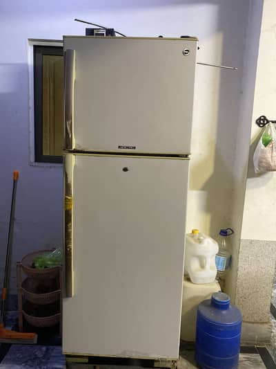 Pel Fridge fol sale