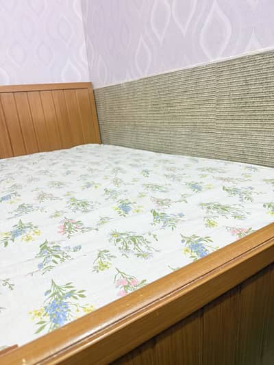 Single bed for sale wooden