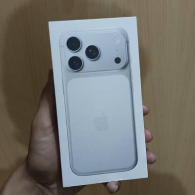i Phone 17 Pro Non Pta Factory/Unlock 256GB