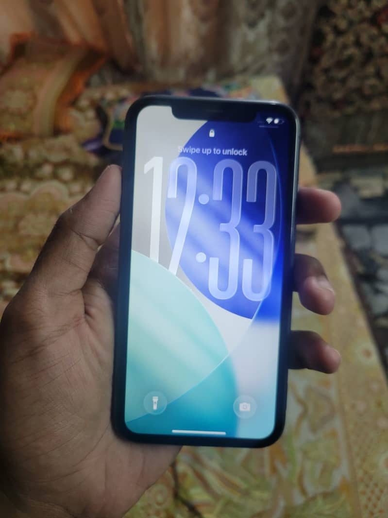 Apple iPhone 11 3