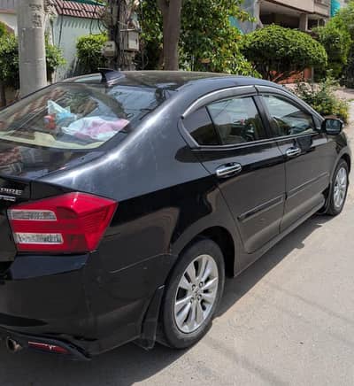 Honda city 2019 Aspire 1500. . . 03099079530. WhatsApp