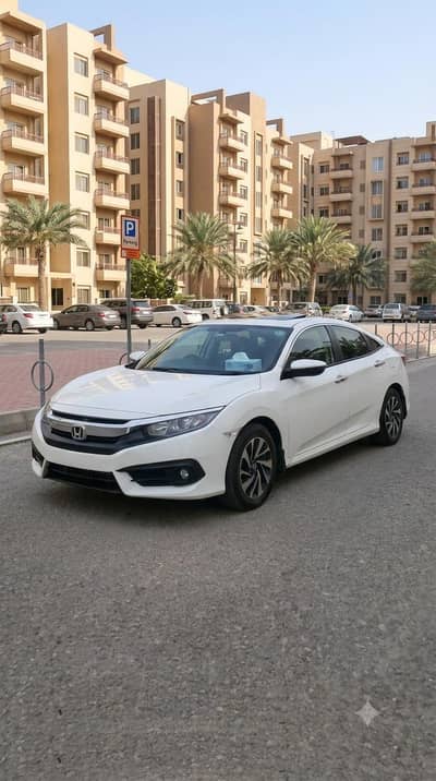 Honda Civic x UG Sunroof 1.8 (2018) Top of the line