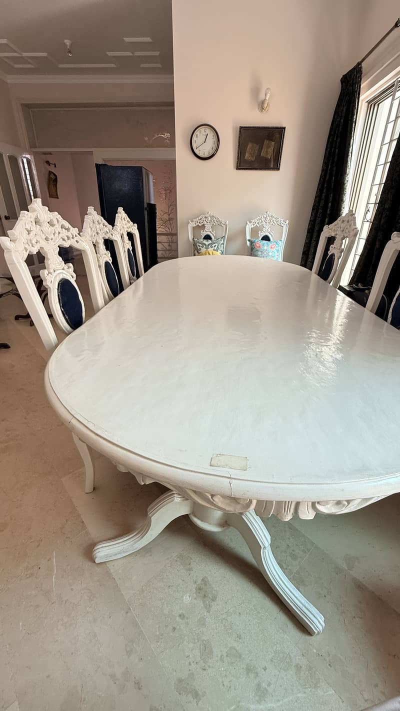 DINING TABLE/chairs 5