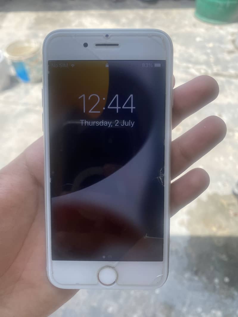 Apple iPhone 7 1