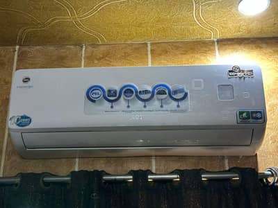 PELL INVETER AC GOOD CONDITION
