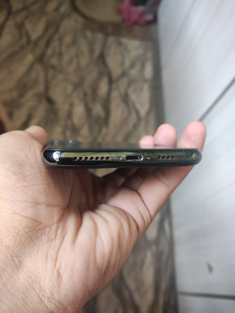 iphone 11 pro max 1