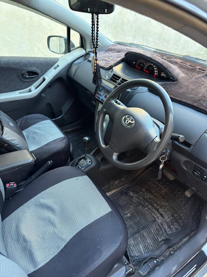 Toyota vitz 4