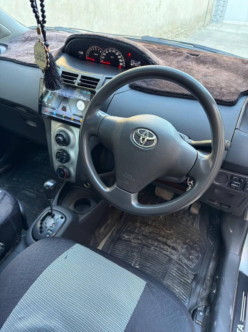 Toyota vitz 5