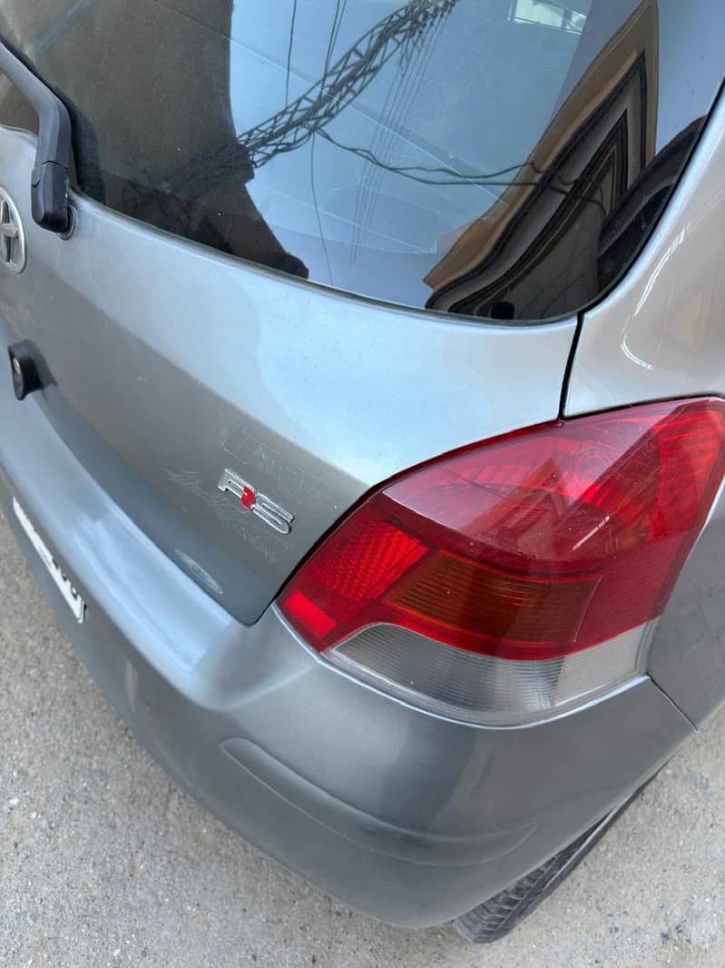 Toyota vitz 6